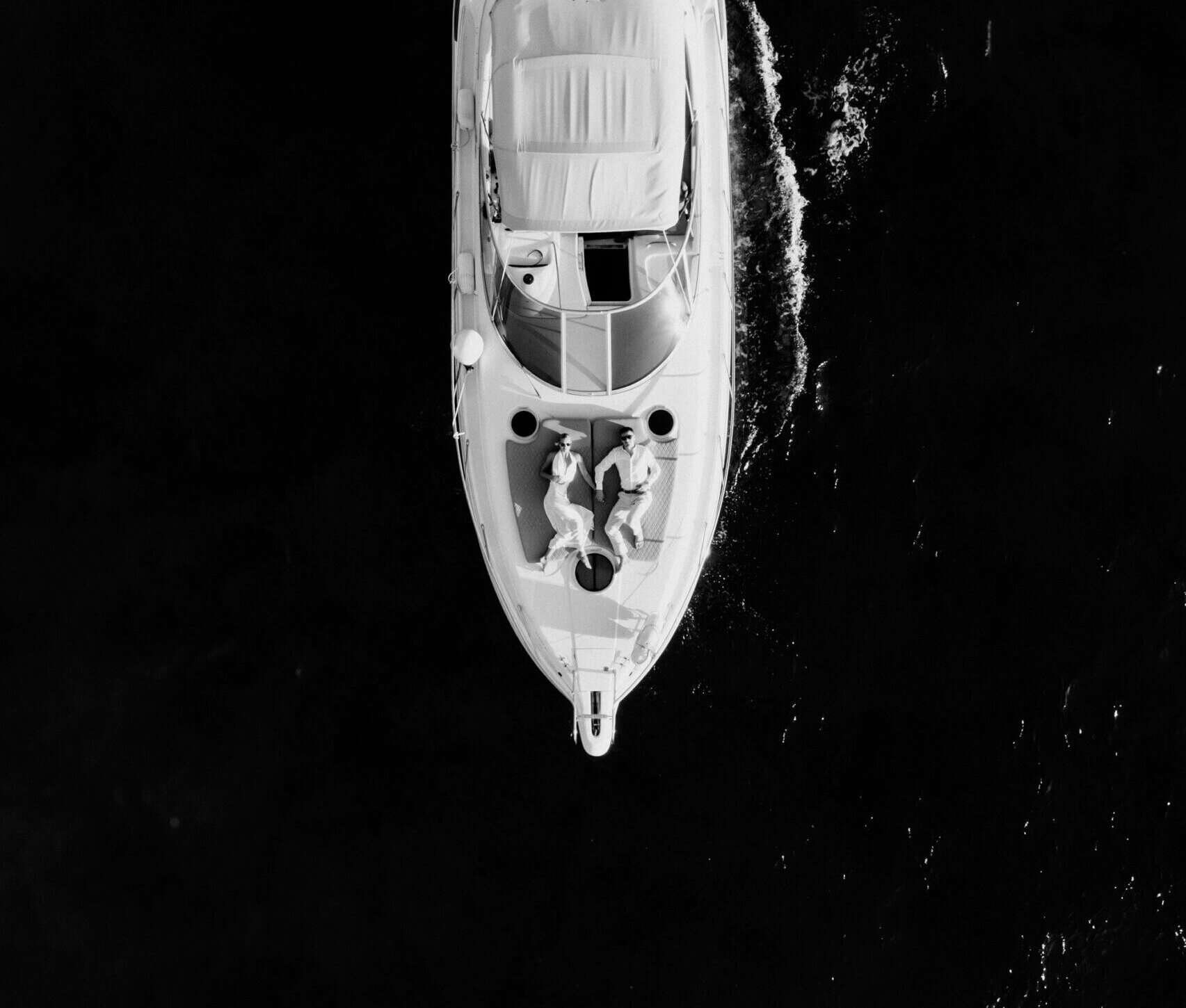 fotografia wykonana na Krecie zdjęcie z dronu w trakcie ślubu na Jachcie